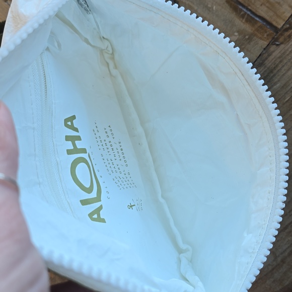 ALOHA Collection Pua Mini Hip Pack / Moss - Picture 7 of 8